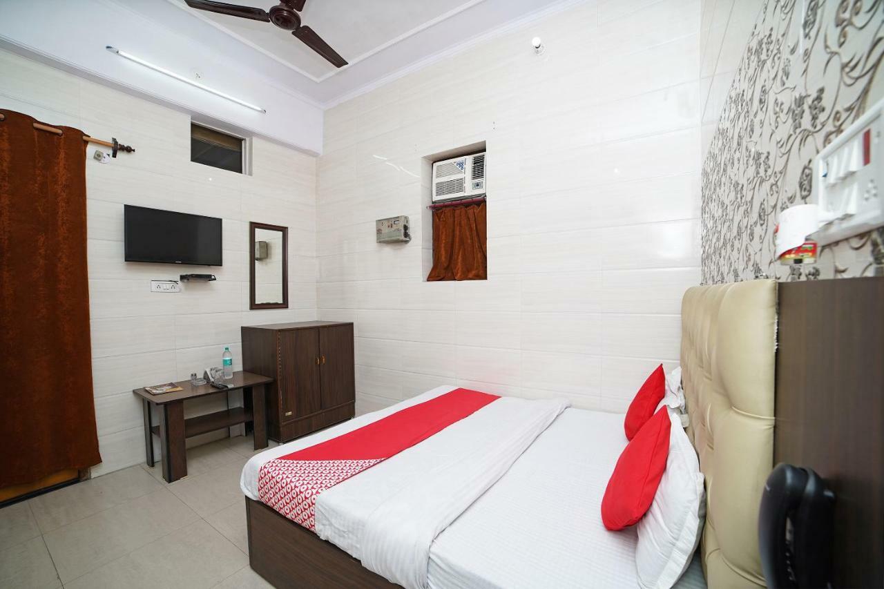 Oyo 39543 Hotel Kk Pantnagar Exterior foto